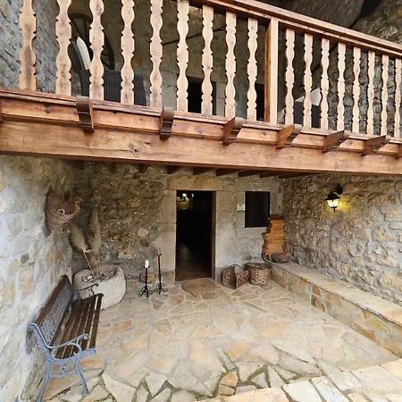 Casa Cangas De Onis - El Rincon Del Castro بينيا