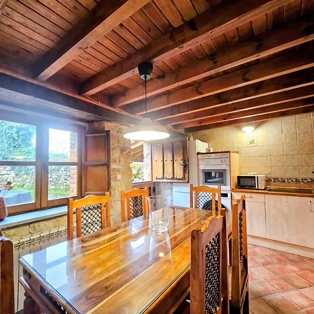 Casa Cangas De Onis - El Rincon Del Castro شاليه بينيا