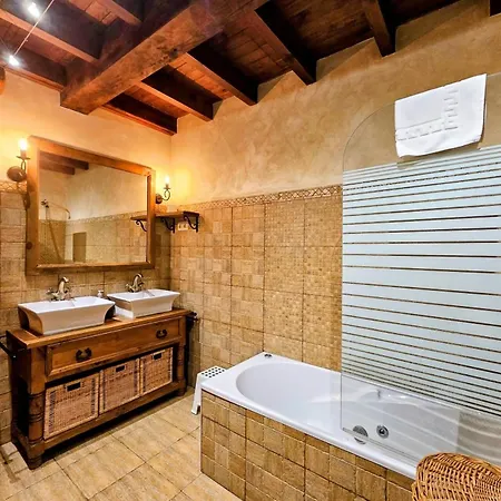 شاليه Casa Cangas De Onis - El Rincon Del Castro بينيا