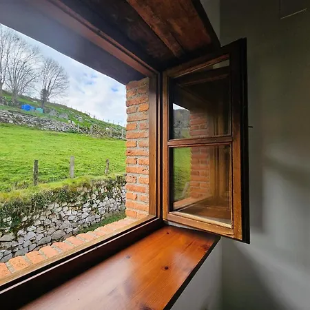شاليه Casa Cangas De Onis - El Rincon Del Castro بينيا