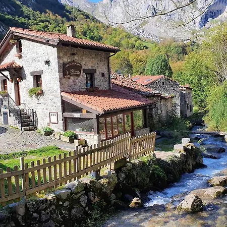 Casa Cangas De Onis - El Rincon Del Castro بينيا