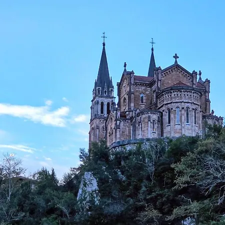 Casa Cangas De Onis - El Rincon Del Castro شاليه